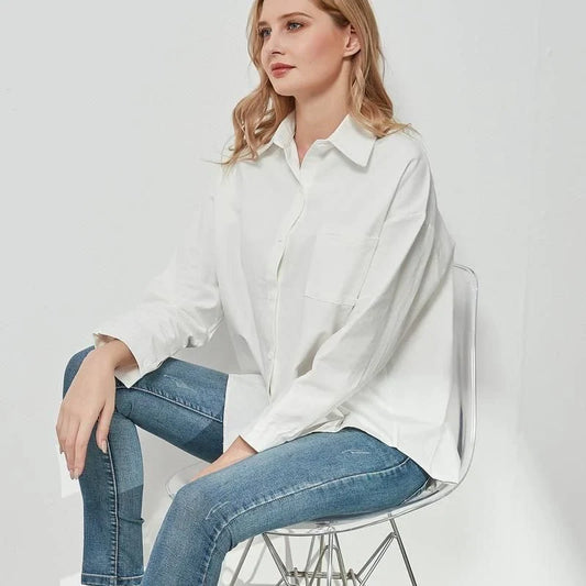 Elegant Vintage Oversize Blouse in Blue with Classic Turn-Down Collar and Full-Length Sleeves