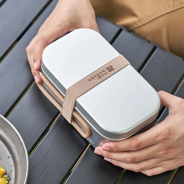 Premium portable aluminium outdoor dining box with foldable handles and generous 0.8L capacity