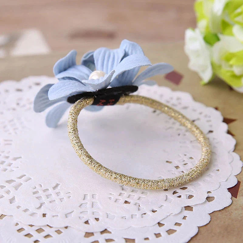 Stylish floral elastic hair rope with a secure hold and comfortable design, perfect for everyday wear