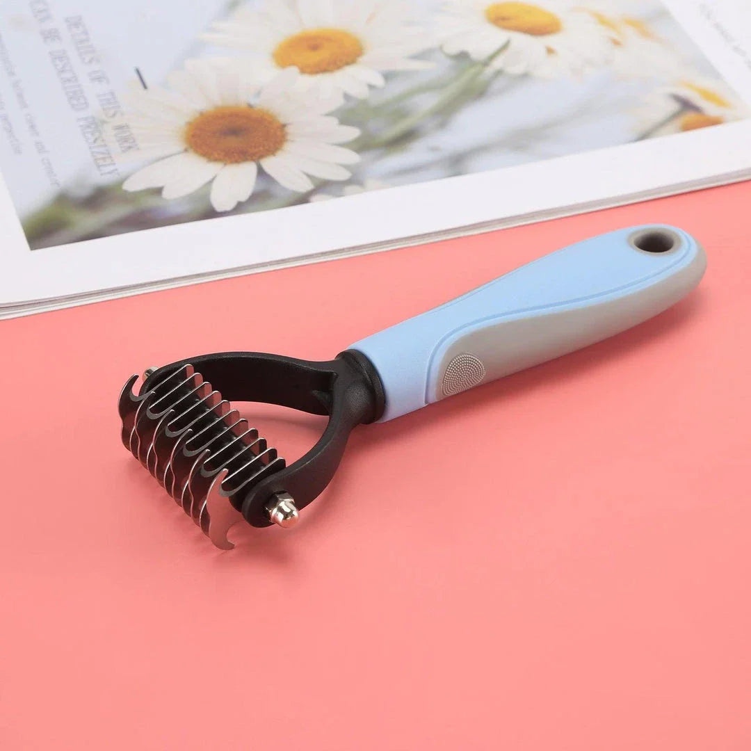 Premium detangling dog comb made of plastic and metal for smooth, tangle-free fur