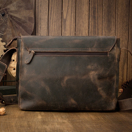 A retro-inspired leather shoulder bag for men, featuring a classic British design and high-quality construction
