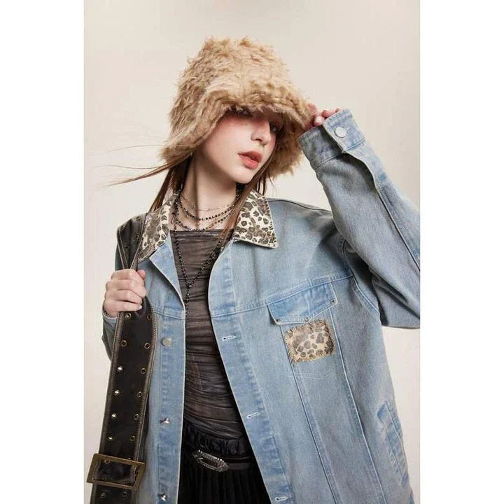 Stylish leopard print denim jacket with a comfortable and versatile design