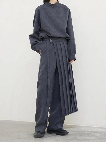 Fashionable pleated sweatshirt and wide-leg trousers set in grey, featuring a relaxed, comfortable silhouette and modern design.