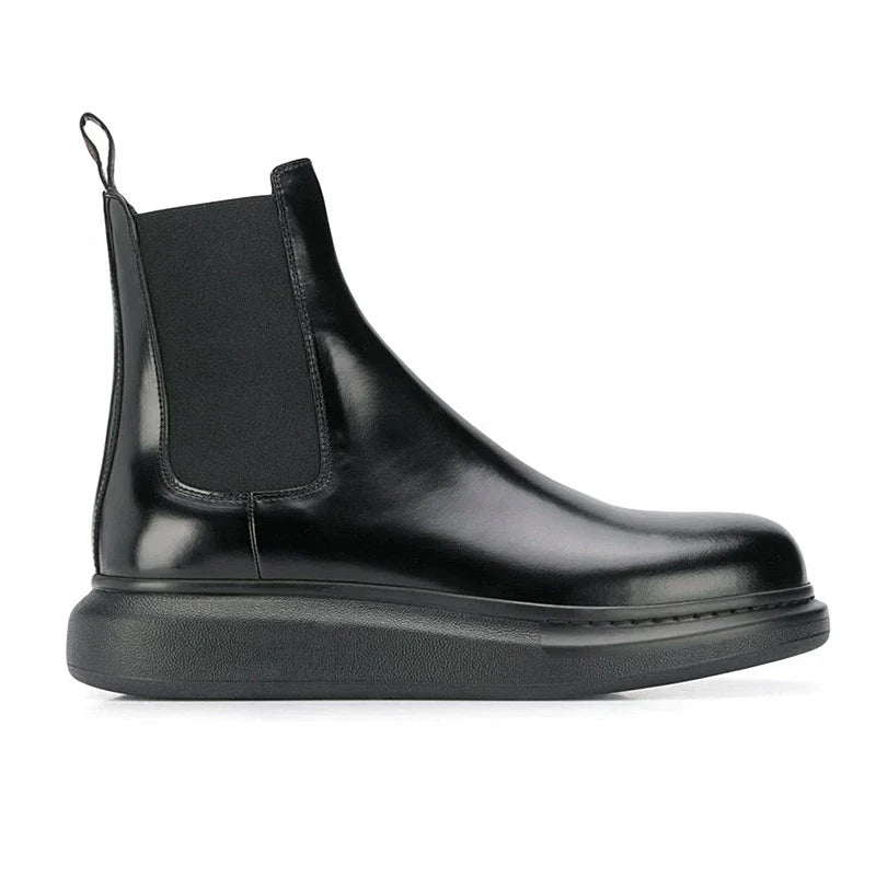 Premium British round toe leather boots in beige, featuring a sturdy sole and classic design