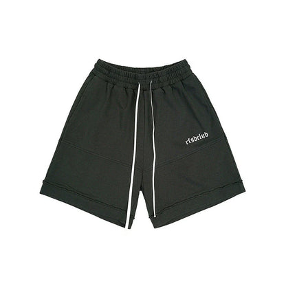 Durable, comfortable sports and leisure shorts for men in various colours