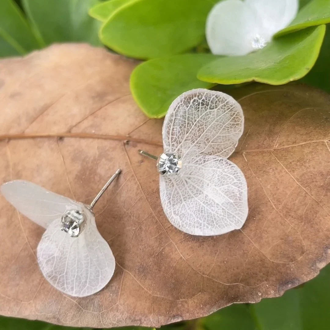 Elegant hydrangea flower air ear clips with mosquito coil functionality, made from premium alloy material