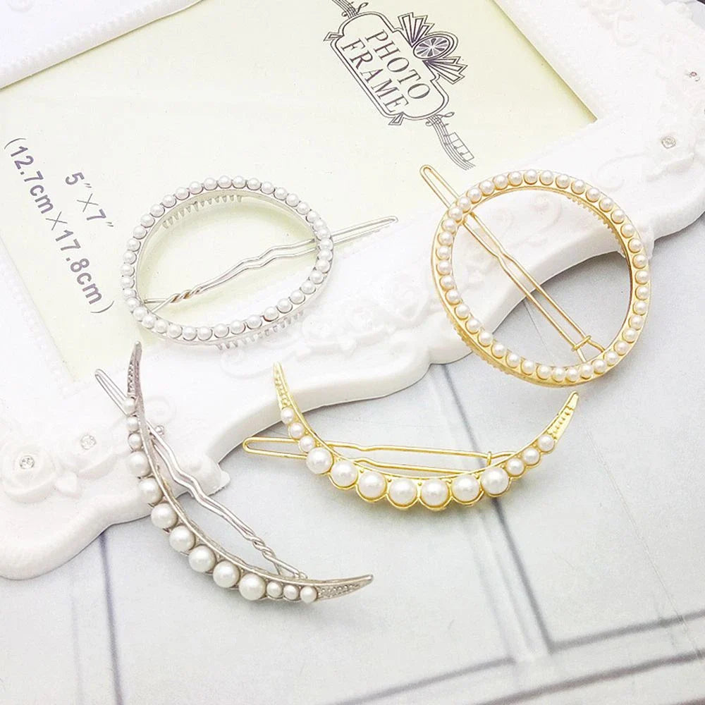 Elegant pearl hair clip with a sophisticated design, made of premium alloy materials for long-lasting durability and a secure fit.