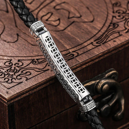 Exquisite hand-woven rope bracelet in 925 silver, featuring an adjustable design for a comfortable fit on both men and women.