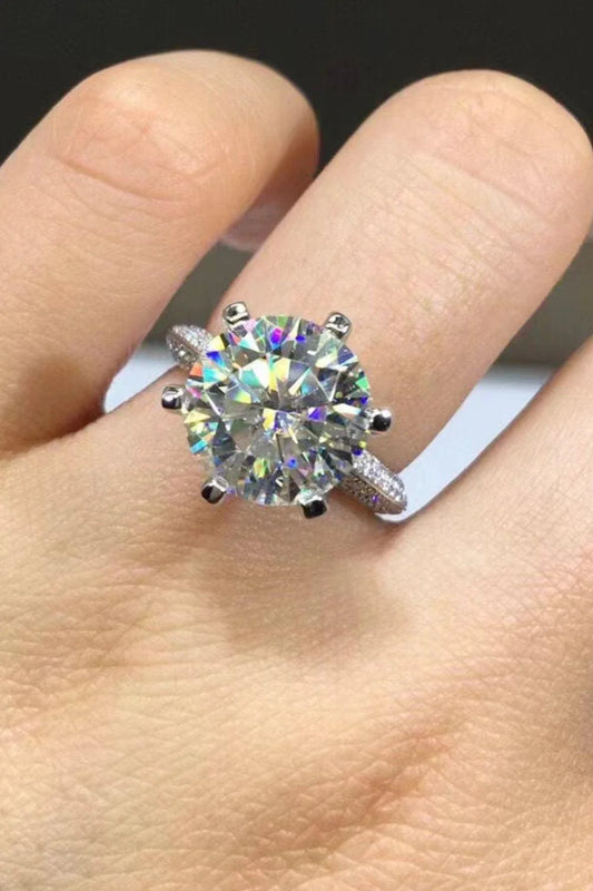 Elegant 5 carat moissanite solitaire ring in 925 sterling silver with platinum plating and sparkling zircon accents