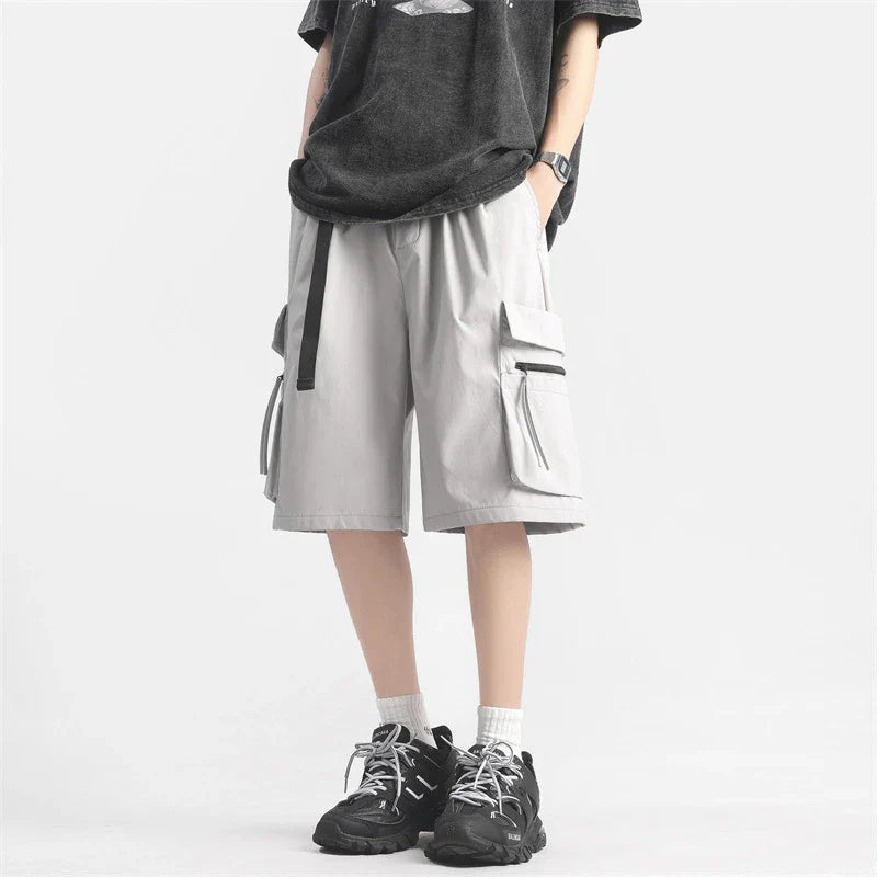 Trendy multi-pocket workwear shorts in a variety of colours, including black, khaki, green, and light grey, with a straight-leg design and ample storage options.