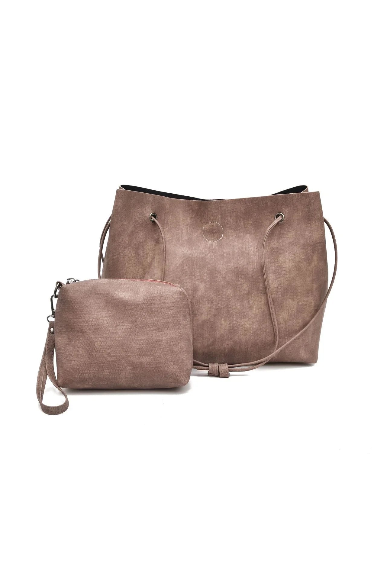 Stylish shoulder bag for modern mothers in the UK, featuring a premium PU leather design and versatile interior organisation