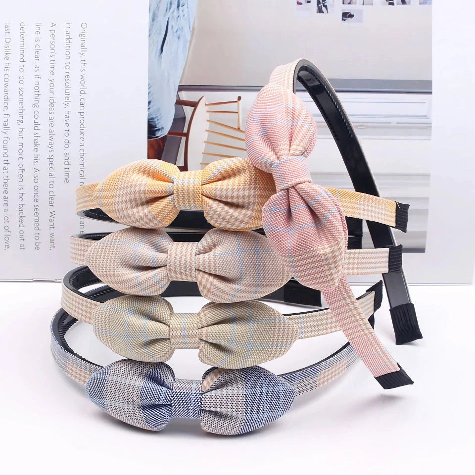 Charming bow headband for girls, a stylish hair accessory made from high-quality canvas and rubber for a comfortable, secure fit