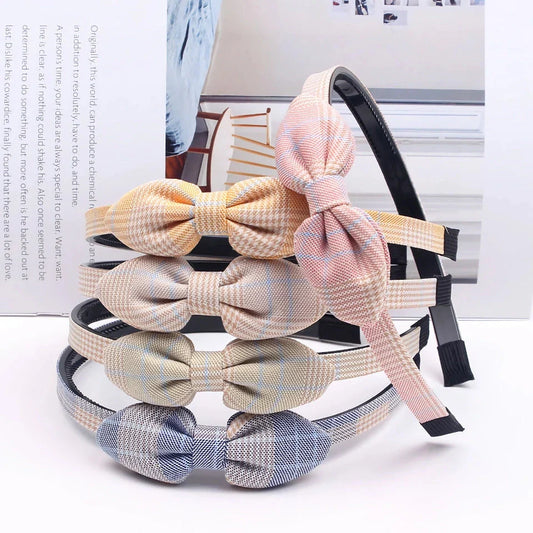 Charming bow headband for girls, a stylish hair accessory made from high-quality canvas and rubber for a comfortable, secure fit