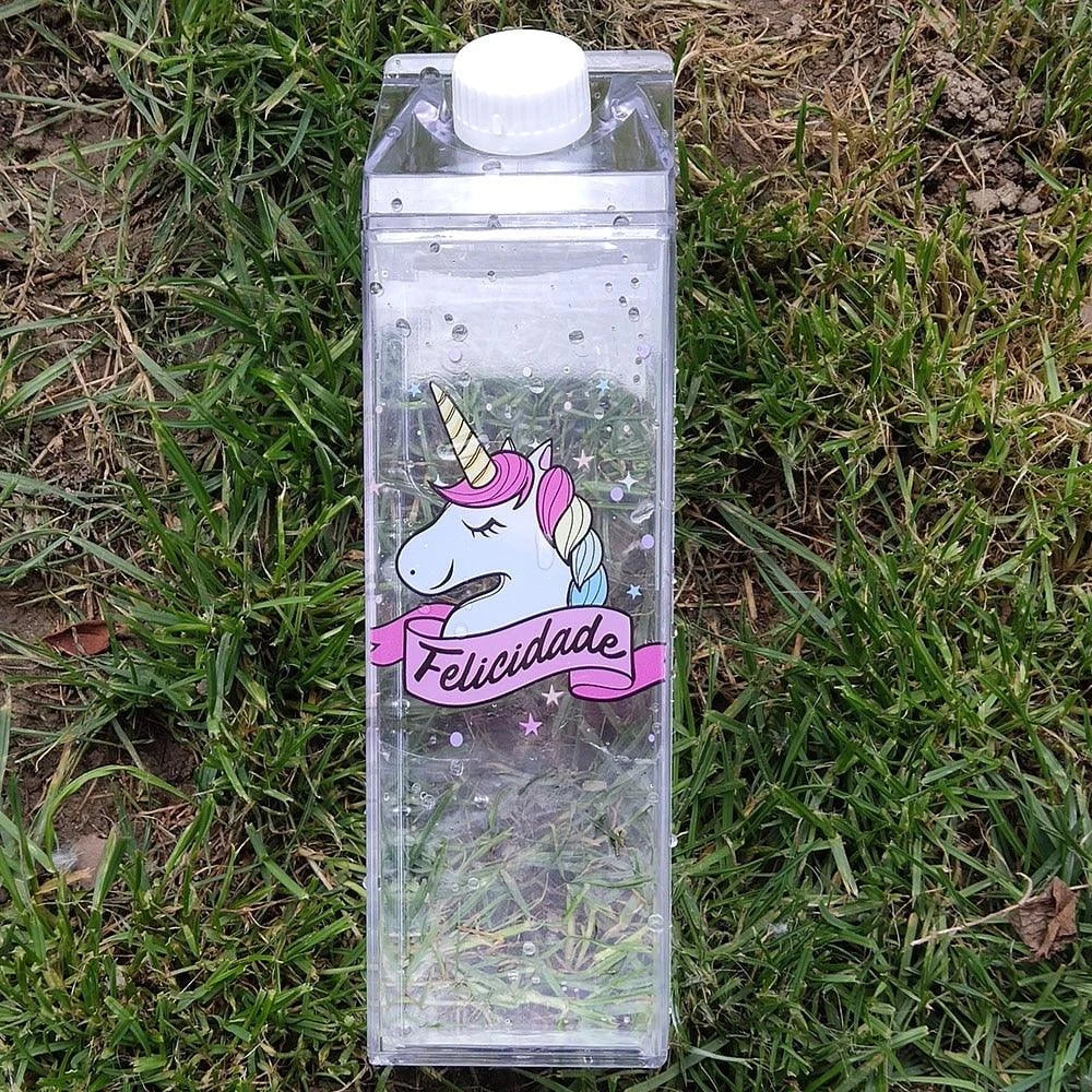 Premium transparent water bottle made with eco-friendly materials, featuring a crystal-clear design and durable construction for everyday hydration