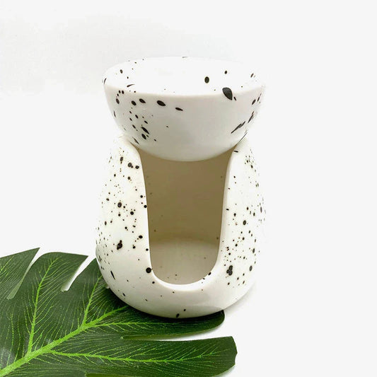 Nordic Style White Porcelain Essential Oil Diffuser with Minimalist Design for Relaxation and Home Decor