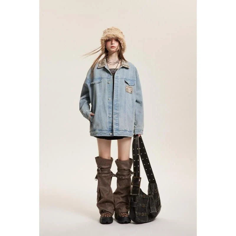 Stylish leopard print denim jacket with a comfortable and versatile design