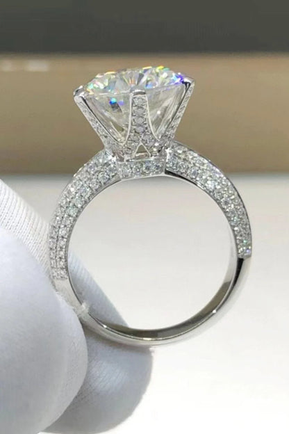 Elegant 5 carat moissanite solitaire ring in 925 sterling silver with platinum plating and sparkling zircon accents