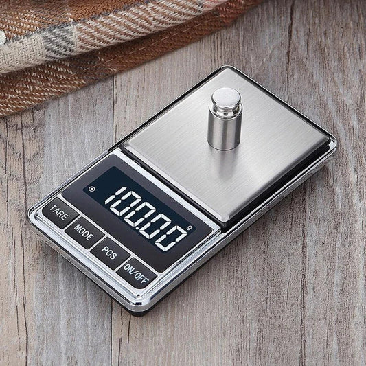 Precision electronic mini pocket scale with digital display and multiple weighing capacity options