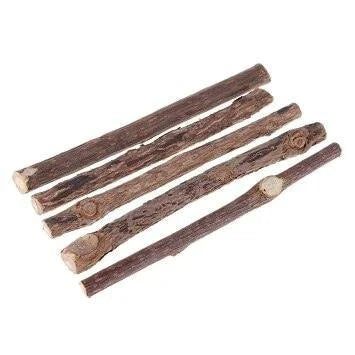 Premium catnip dental hygiene treats for cats in a 15 or 20 piece set, made with natural sisal for dental care and catnip for enjoyment