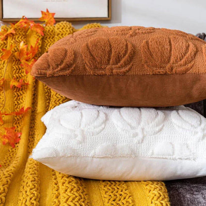 Cosy autumn pumpkin cushion cover made from luxurious faux fur, featuring a charming farmhouse-inspired design.