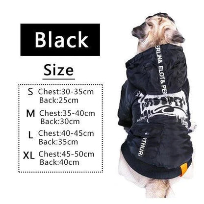 Stylish and cosy hooded jacket for pets, made from high-quality polyester with an adjustable design for maximum comfort and protection.