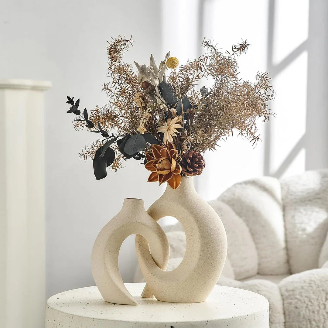 Elegant European White Ceramic Vase Set with Textured Design and Sleek Silhouettes