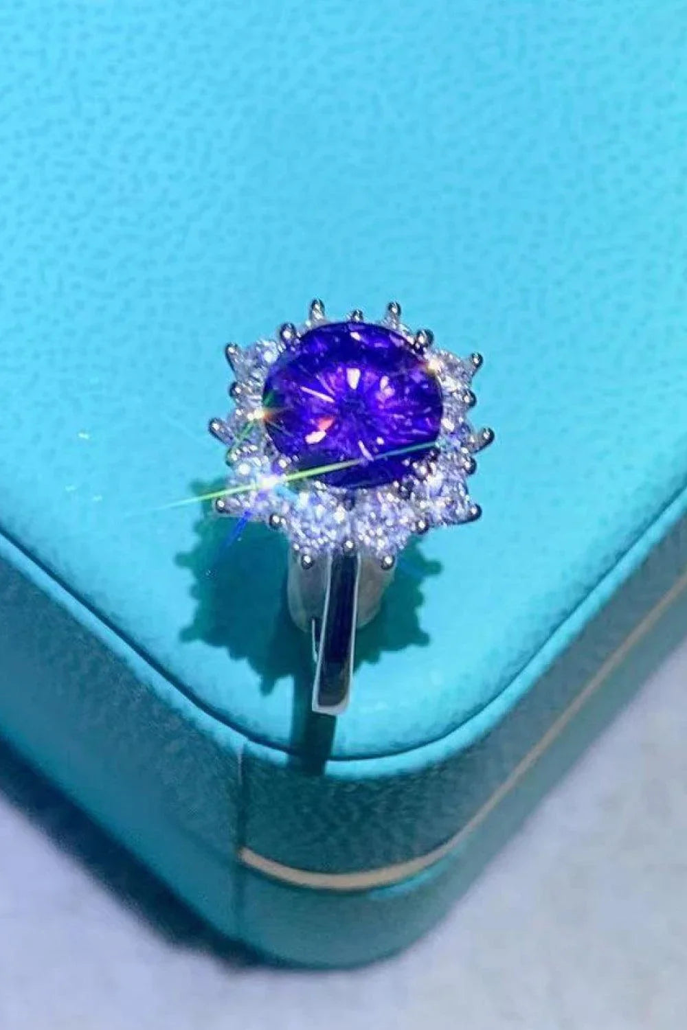 Elegant Moissanite Platinum-Plated Ring with a 2-carat centre stone and a luxurious platinum-plated sterling silver band