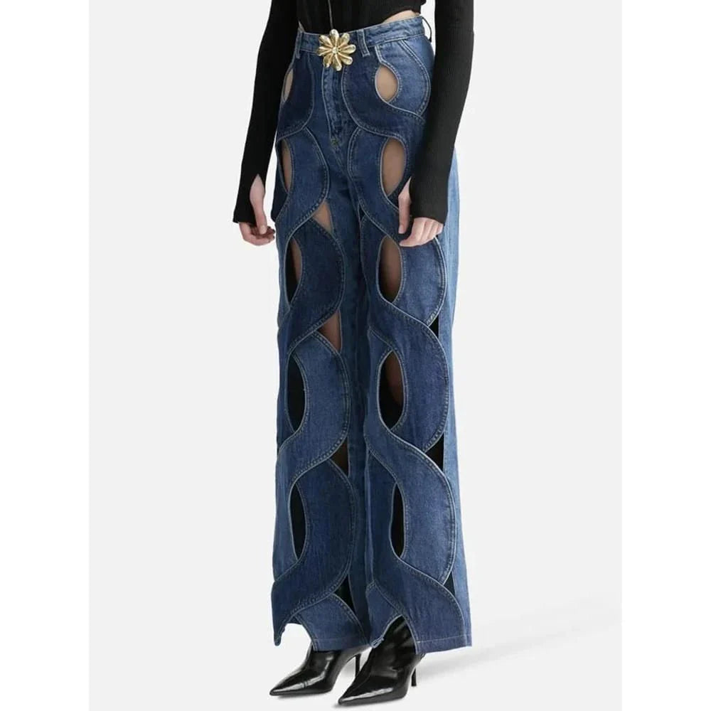 Premium high-waisted contrast denim jeans with straight leg cut for the stylish British woman
