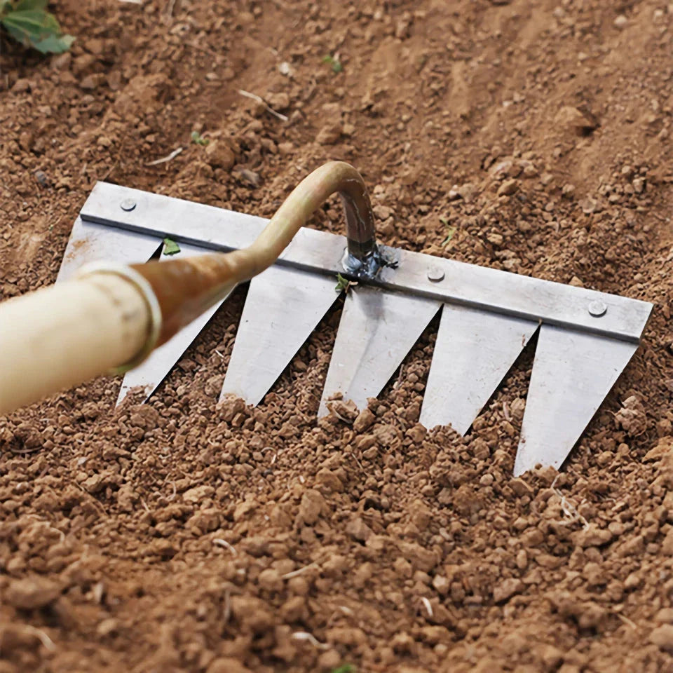 Premium multi-purpose gardening hoe with high carbon steel construction and a range of tooth count options for versatile weeding and soil preparation tasks