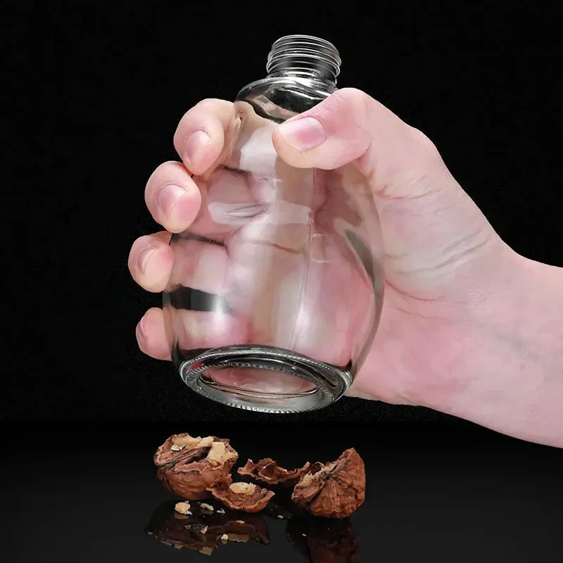 Premium glass oil sprayer for healthier cooking and baking, featuring an elegant design and versatile functionality.