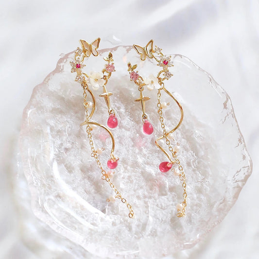 Elegant and Exquisite Gilded Earrings with Zircon Stones, Freshwater Pearls, and Resin Raindrops