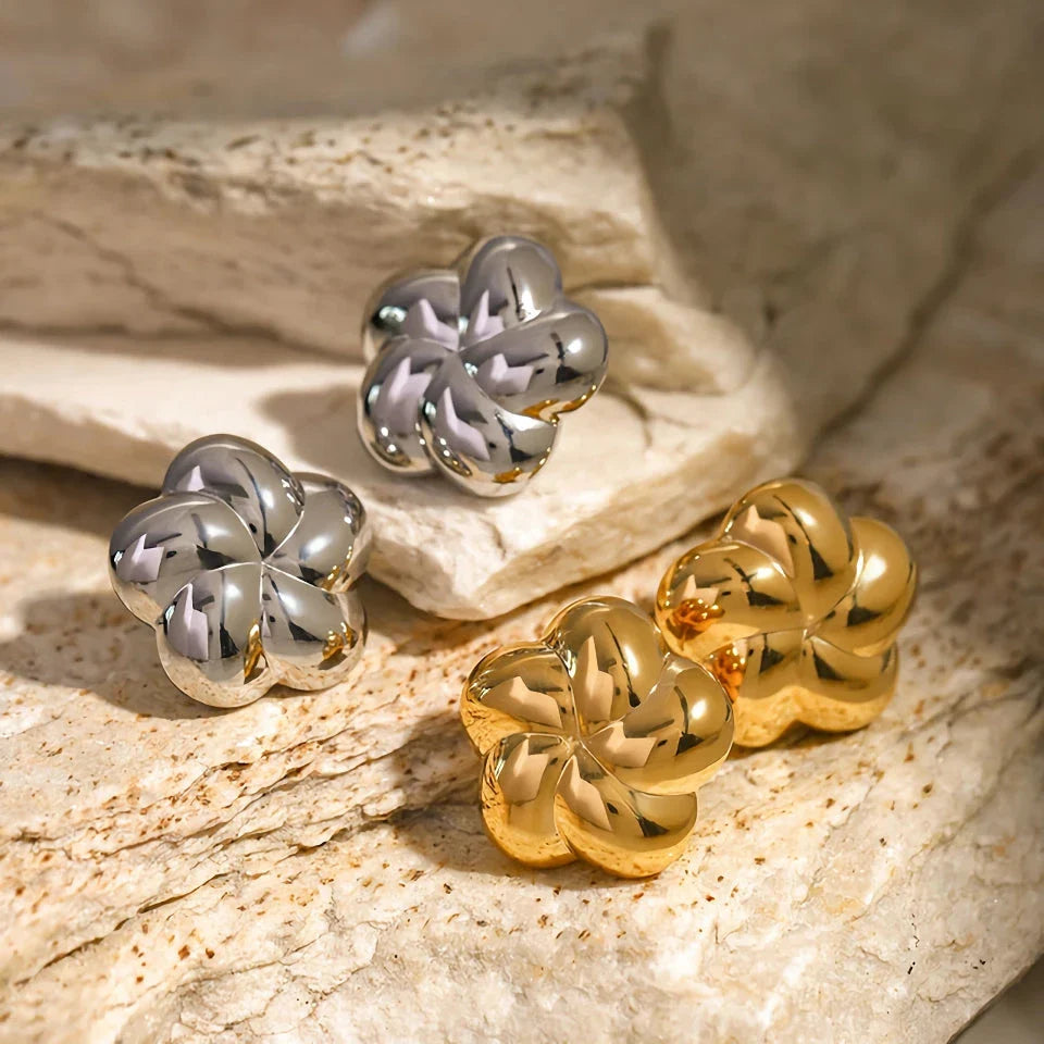 Elegant 18K gold plated flower-shaped stud earrings made from durable stainless steel