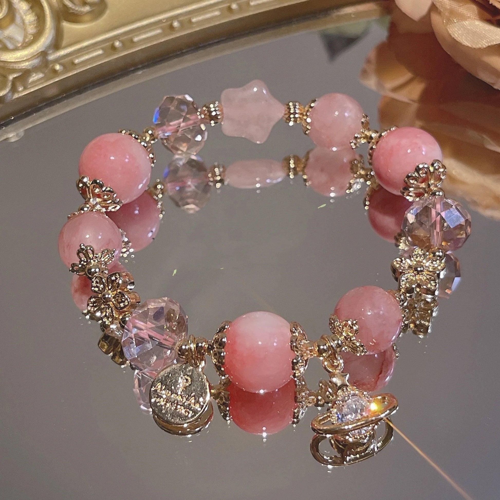 Stylish cream agate crystal bracelet with captivating Star of Peach design, available in S and M sizes for fashion-conscious British women
