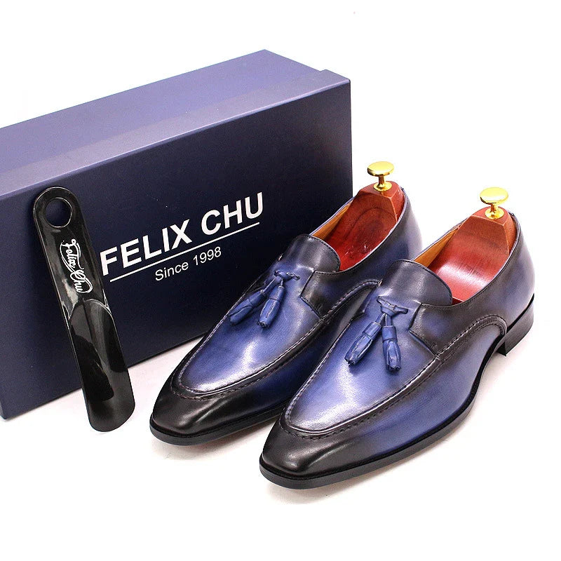 Stylish and comfortable leather loafers for men, featuring a sleek design, premium cowhide, and rubber soles for exceptional grip and shock absorption.
