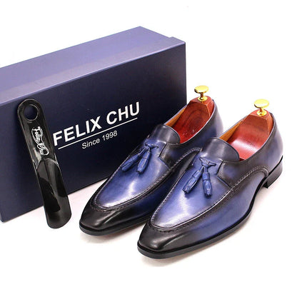 Stylish and comfortable leather loafers for men, featuring a sleek design, premium cowhide, and rubber soles for exceptional grip and shock absorption.