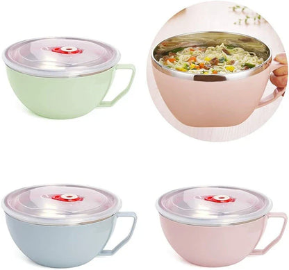 Stylish stainless steel mixing bowl in various colours with an ergonomic handle for safe and convenient use in the kitchen
