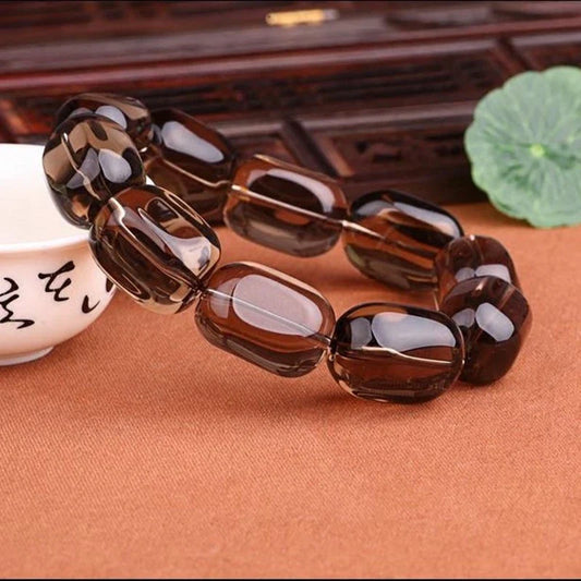 Elegant tea crystal bracelet with round beads, a sophisticated and versatile accessory for any occasion