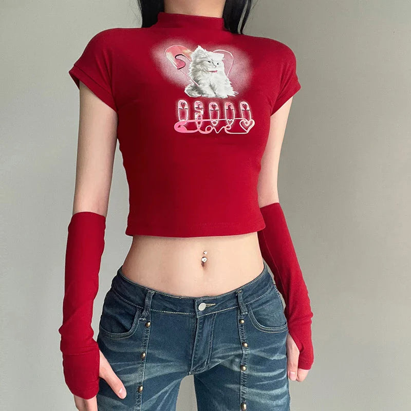 Stylish cropped t-shirt featuring a bold cat print design in a slim, flattering fit for trendy street style