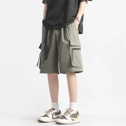 Trendy multi-pocket workwear shorts in a variety of colours, including black, khaki, green, and light grey, with a straight-leg design and ample storage options.