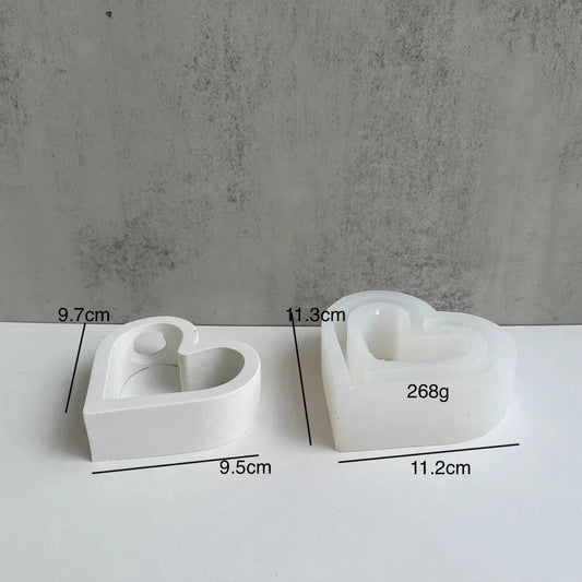 Heart-shaped silicone mould for creating unique hydroponic flower vases