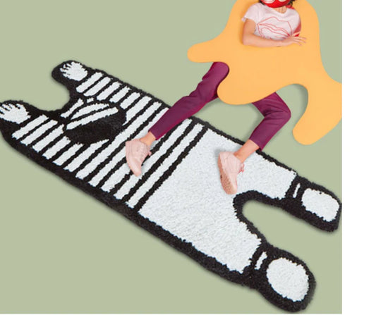 Cosy and stylish polyester bedroom blanket with a vibrant cartoon-inspired design, offering a cashmere-like soft texture and versatile use in the bedroom, living room, or anywhere in the home.