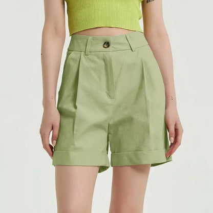 High-waisted casual wide-leg shorts in green, made of premium cotton broadcloth for a comfortable and stylish summer look.