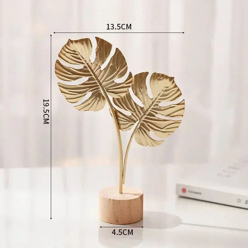 Elegant Nordic-style ginkgo leaf iron wall decor with intricate leaf motif and sleek metal construction