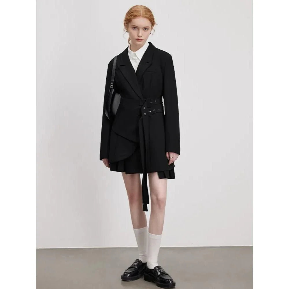 Chic slim-fit adjustable waist blazer in black colour, perfect for formal and casual occasions in the UK