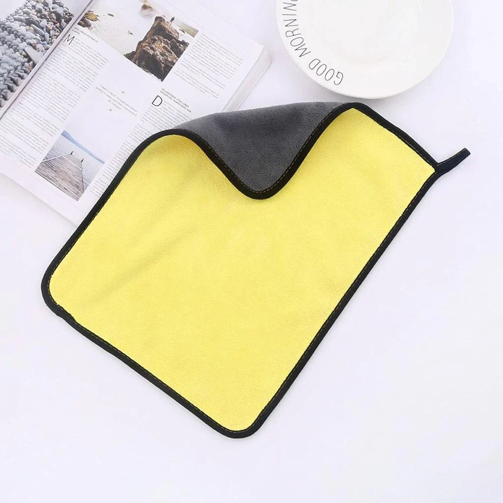 Premium absorbent velvet cleaning towel in multiple colours for versatile household use