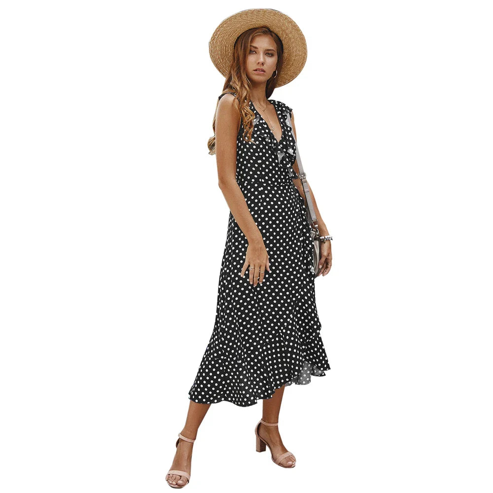 Polka dot dress with wave-like details, made from premium cotton for a comfortable and stylish British-inspired bohemian look.