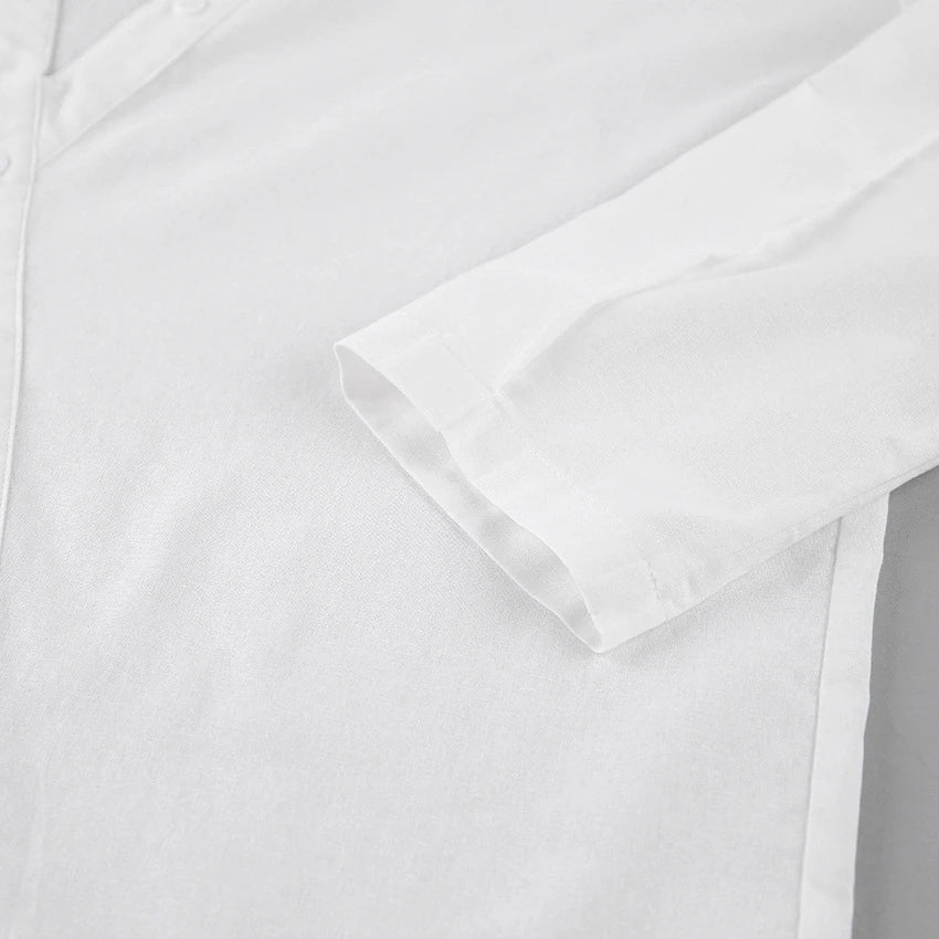 Relaxed-fit white casual set with shorts, featuring a loose, comfortable design made from premium cotton for all-day style and comfort.