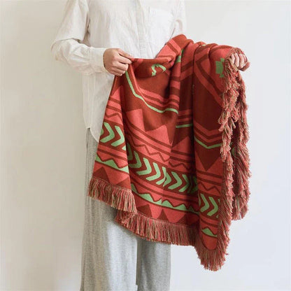 Cosy Indian Tribal Geometric Throw Blanket in Vibrant Red and White Patterns