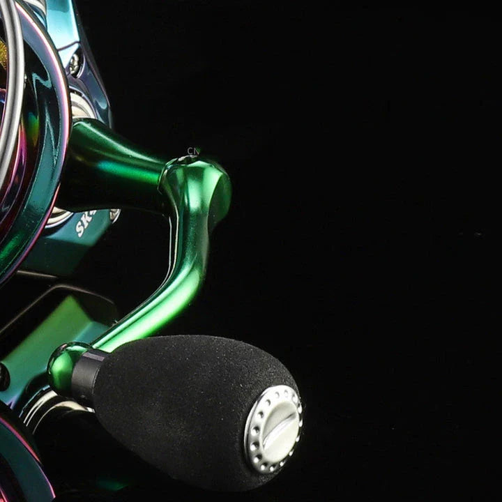 Multicoloured spinning reel with honeycomb design for fishing, featuring durable construction and smooth performance