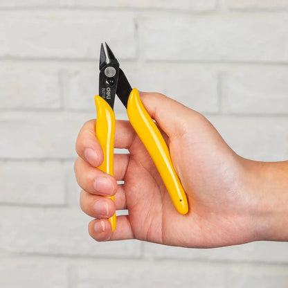 Premium 4.5-Inch Plastic Cutting Nippers with Non-Slip Handle for Electricians, DIY Enthusiasts, and Professionals